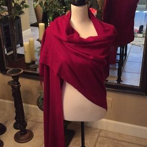 Gorgeous, 100% Cashmere Wrap